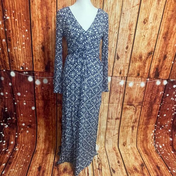 Lulu's navy & white maxi dress size XS extra small long sleeve deep v neck - Picture 3 of 8